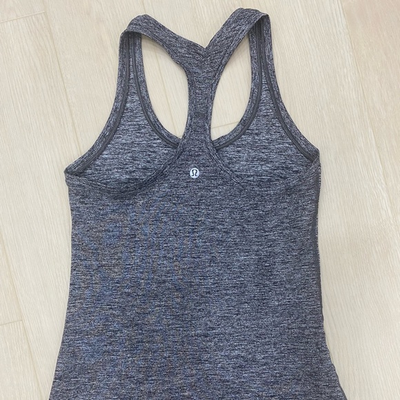 Iulu tank top - Picture 2 of 2